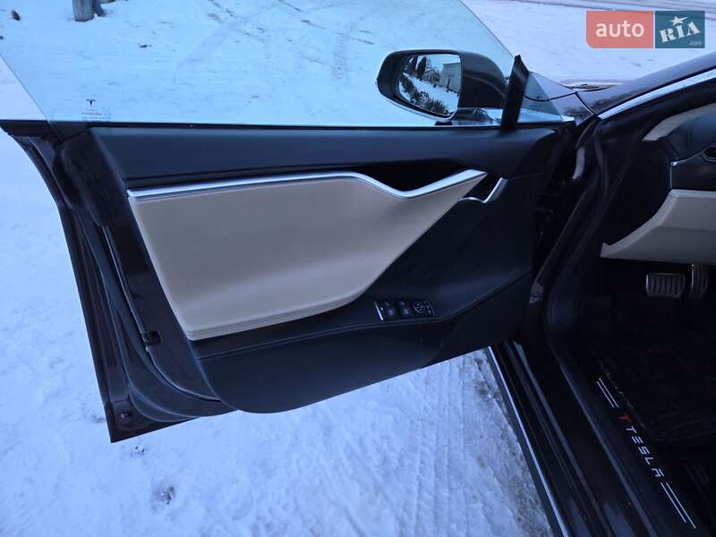 Лифтбек Tesla Model S 2014 в Теребовле фото 22 Лифтбек Tesla Model S 2014 в Теребовле