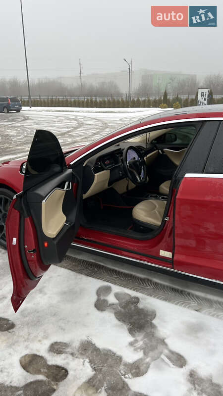 Лифтбек Tesla Model S 2014 в Виннице фото 22 Лифтбек Tesla Model S 2014 в Виннице