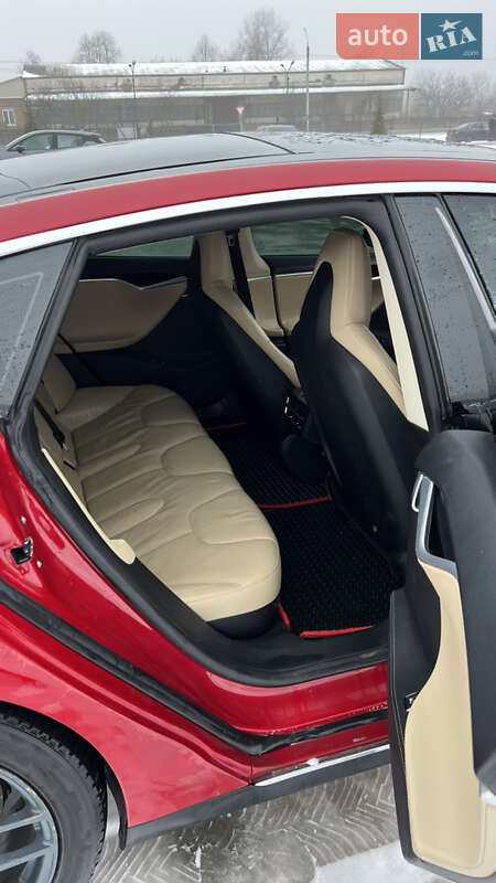 Лифтбек Tesla Model S 2014 в Виннице фото 18 Лифтбек Tesla Model S 2014 в Виннице