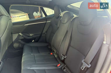 Лифтбек Tesla Model S 2023 в Днепре