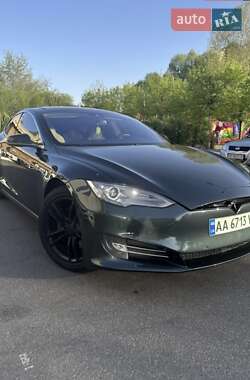 Лифтбек Tesla Model S 2014 в Киеве Лифтбек Tesla Model S 2014 в Киеве