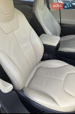 Лифтбек Tesla Model S 2014 в Киеве