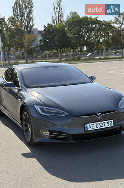 Лифтбек Tesla Model S 2020 в Днепре