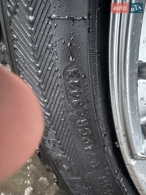 Ліфтбек Tesla Model S 2016 в Бучі фото 37 Ліфтбек Tesla Model S 2016 в Бучі