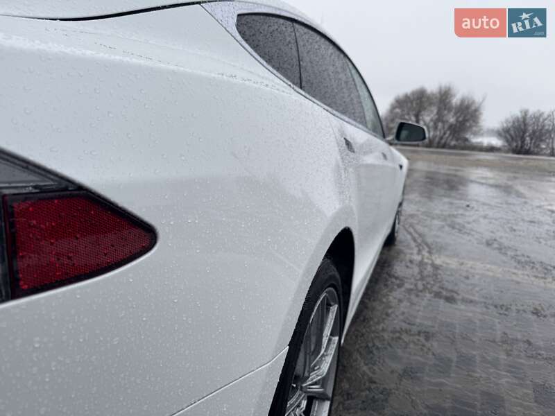 Ліфтбек Tesla Model S 2016 в Бучі фото 41 Ліфтбек Tesla Model S 2016 в Бучі