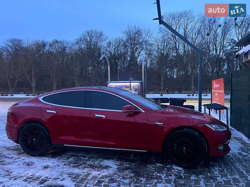 Ліфтбек Tesla Model S 2015 в Білій Церкві