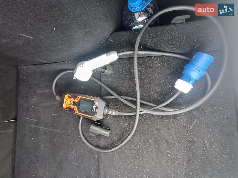 Ліфтбек Tesla Model S 2015 в Білій Церкві