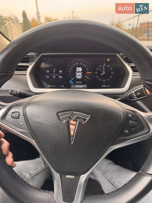 Лифтбек Tesla Model S 2013 в Одессе