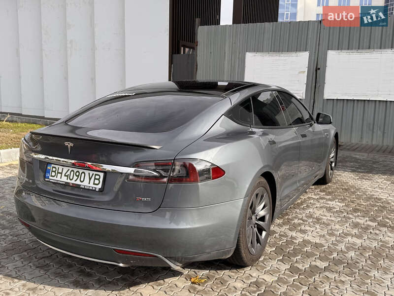 Лифтбек Tesla Model S 2013 в Одессе