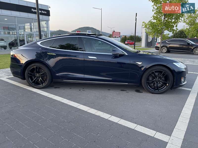 Лифтбек Tesla Model S 2013 в Мукачево