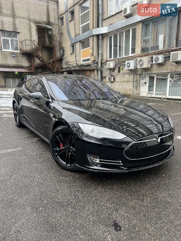 Лифтбек Tesla Model S 2014 в Харькове