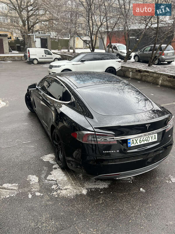 Лифтбек Tesla Model S 2014 в Харькове