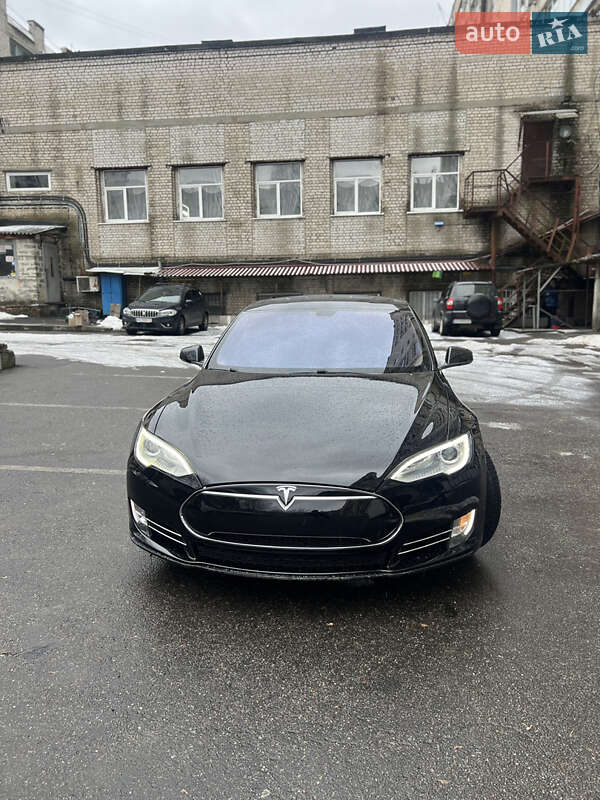 Лифтбек Tesla Model S 2014 в Харькове