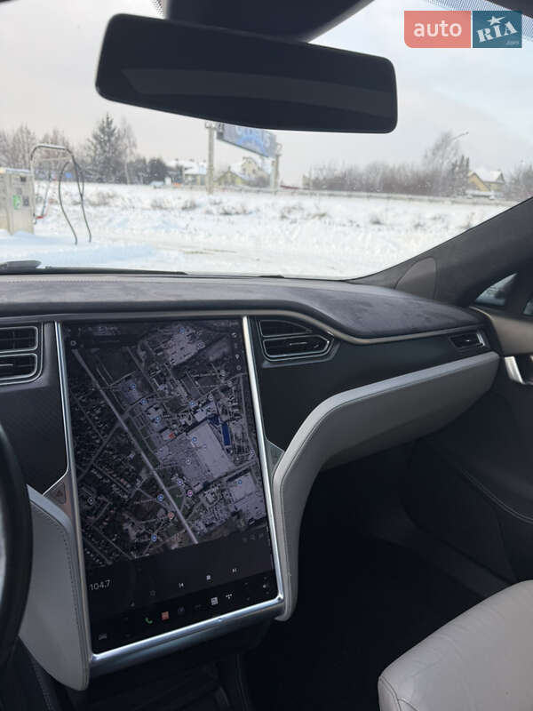Лифтбек Tesla Model S 2015 в Львове фото 19 Лифтбек Tesla Model S 2015 в Львове