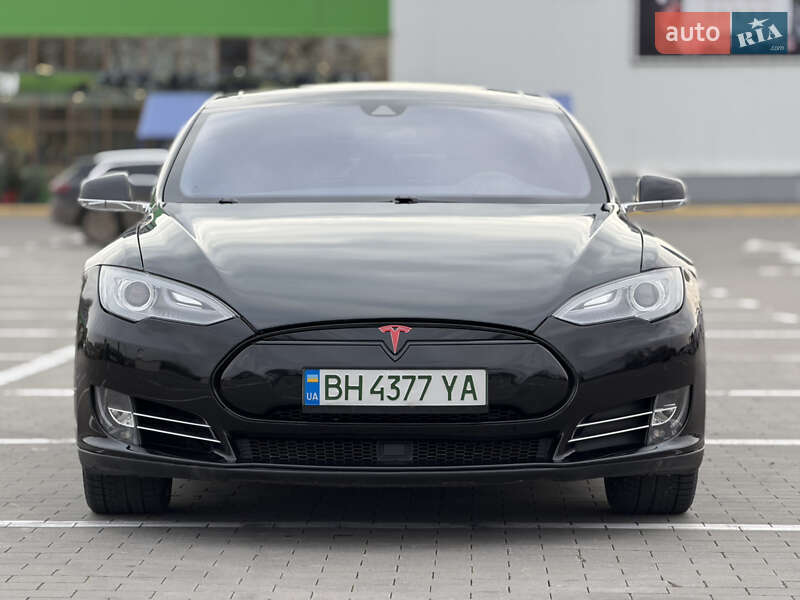 Лифтбек Tesla Model S 2015 в Одессе фото 11 Лифтбек Tesla Model S 2015 в Одессе