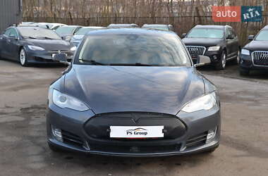 Лифтбек Tesla Model S 2015 в Луцке