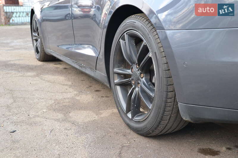 Лифтбек Tesla Model S 2012 в Луцке