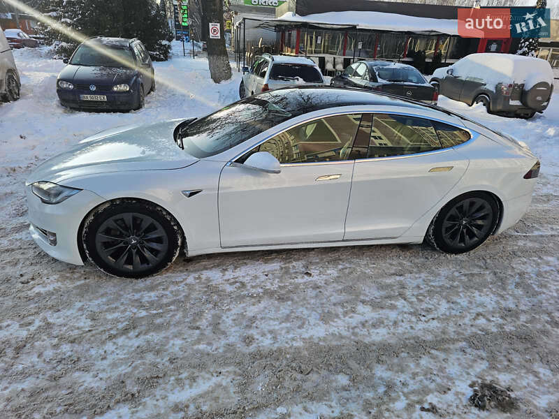 Лифтбек Tesla Model S 2019 в Хмельницком