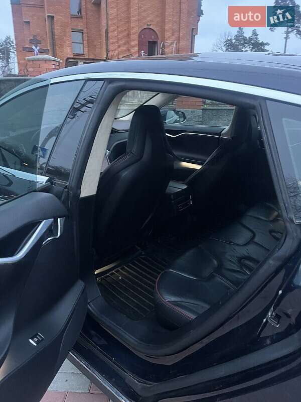 Лифтбек Tesla Model S 2013 в Житомире