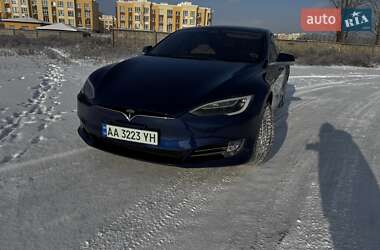 Лифтбек Tesla Model S 2018 в Софиевской Борщаговке