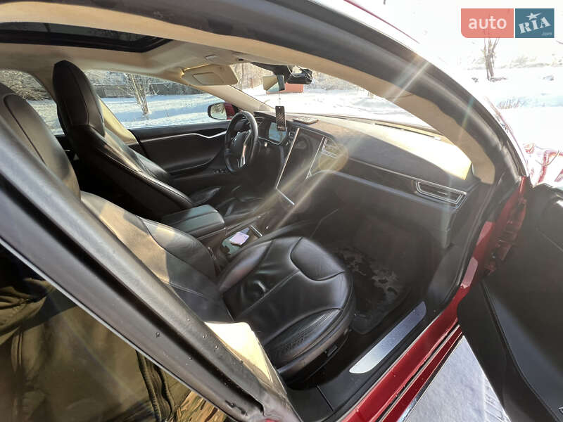 Лифтбек Tesla Model S 2015 в Белой Церкви фото 27 Лифтбек Tesla Model S 2015 в Белой Церкви