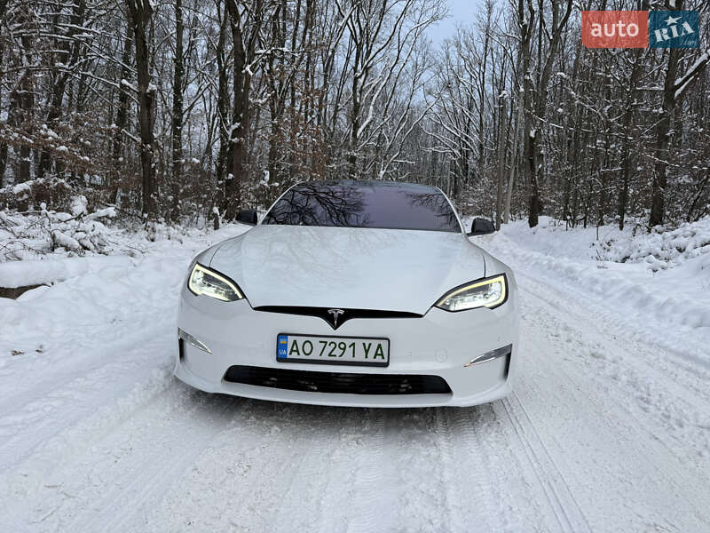 Лифтбек Tesla Model S 2021 в Ужгороде