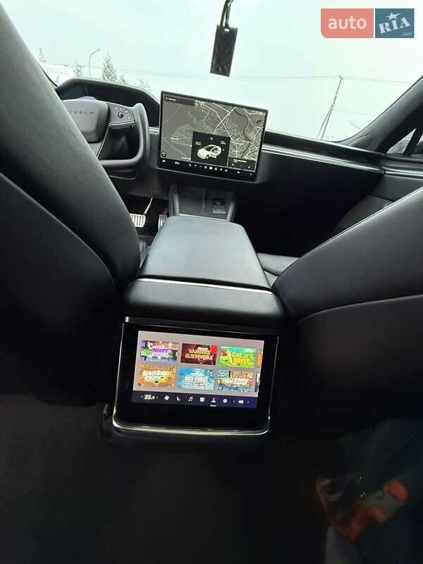 Лифтбек Tesla Model S 2021 в Ужгороде