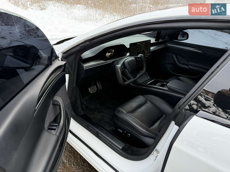 Лифтбек Tesla Model S 2021 в Ужгороде