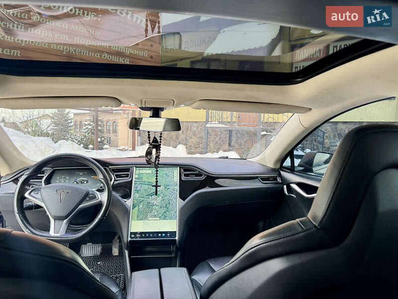 Лифтбек Tesla Model S 2014 в Ивано-Франковске
