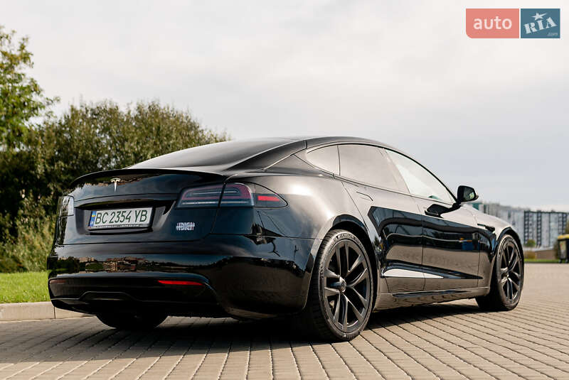 Лифтбек Tesla Model S 2022 в Львове
