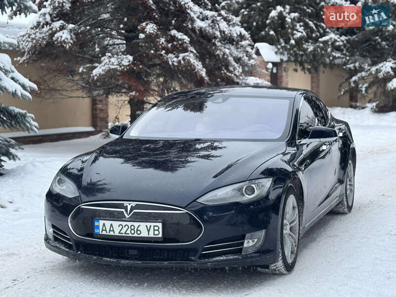 2015 Tesla Model S, VIN 5YJSA1S14FFP77955:plate — фото 1 (autoria)