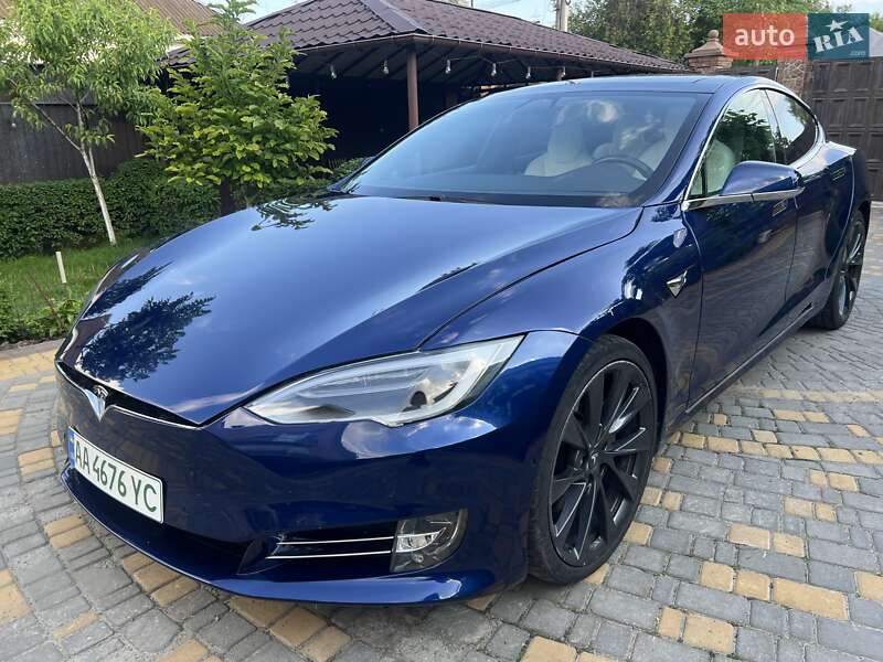 Tesla Model S 2018