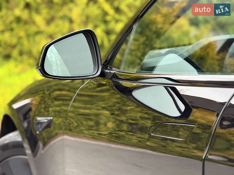 Лифтбек Tesla Model S 2023 в Стрые