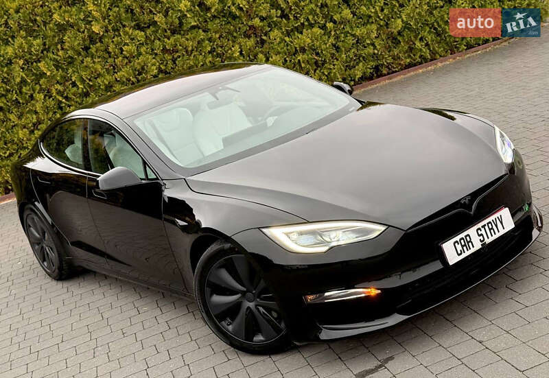 Лифтбек Tesla Model S 2023 в Стрые