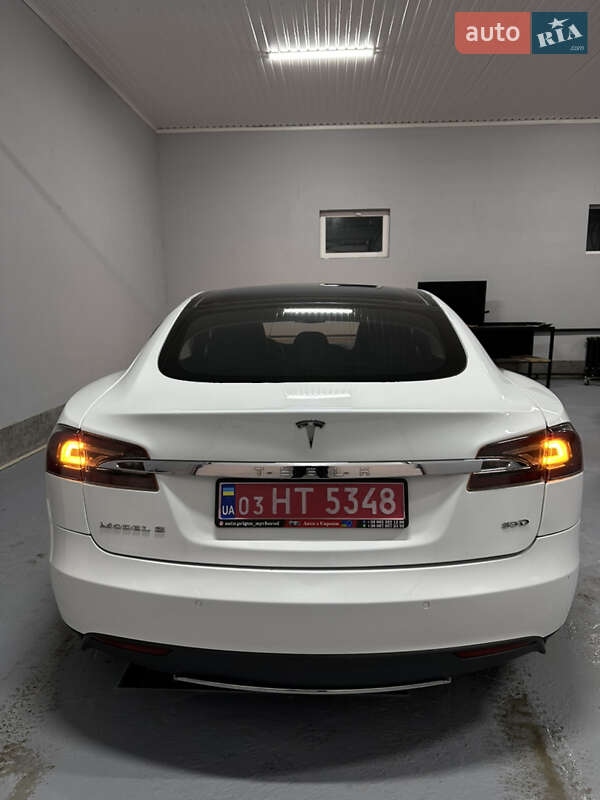 Лифтбек Tesla Model S 2015 в Миргороде фото 34 Лифтбек Tesla Model S 2015 в Миргороде
