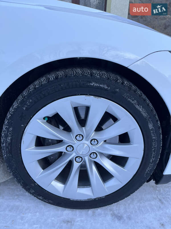 Лифтбек Tesla Model S 2016 в Львове фото 13 Лифтбек Tesla Model S 2016 в Львове