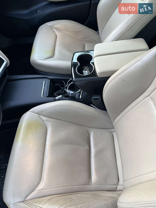 Лифтбек Tesla Model S 2016 в Львове фото 17 Лифтбек Tesla Model S 2016 в Львове