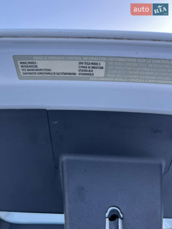 Лифтбек Tesla Model S 2016 в Львове фото 28 Лифтбек Tesla Model S 2016 в Львове