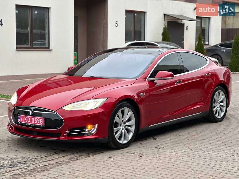 Лифтбек Tesla Model S 2015 в Одессе