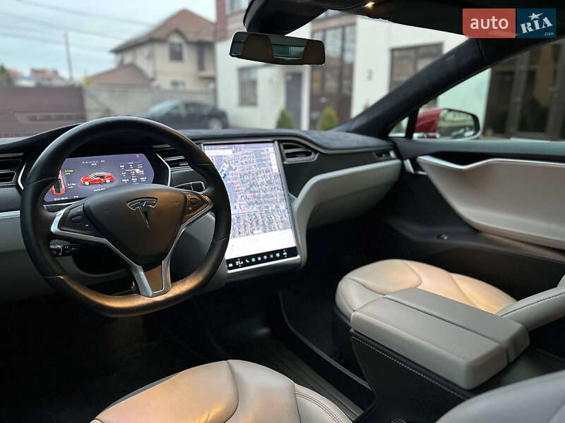 Лифтбек Tesla Model S 2015 в Одессе