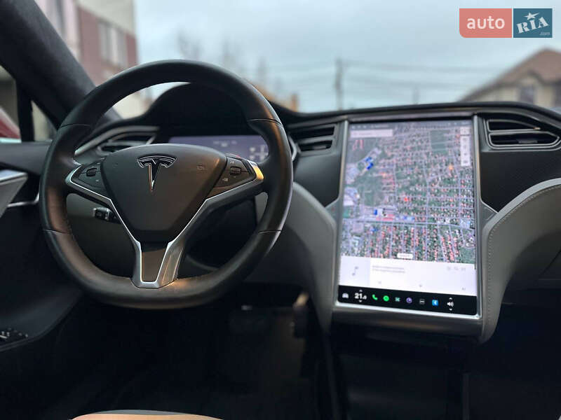 Лифтбек Tesla Model S 2015 в Одессе