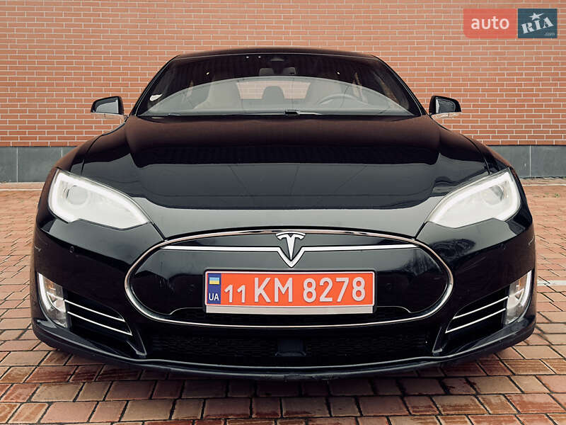 Лифтбек Tesla Model S 2015 в Одессе
