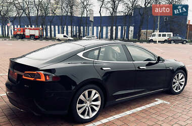 Лифтбек Tesla Model S 2015 в Одессе