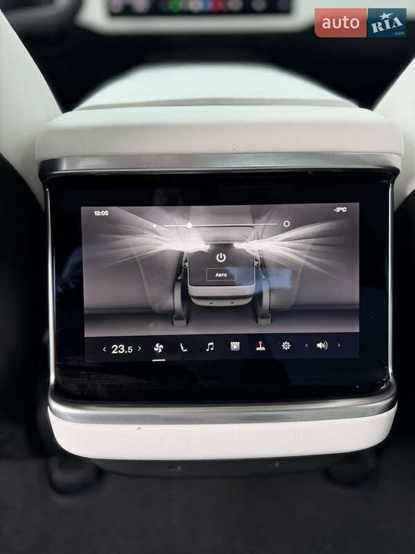 Ліфтбек Tesla Model S 2022 в Львові