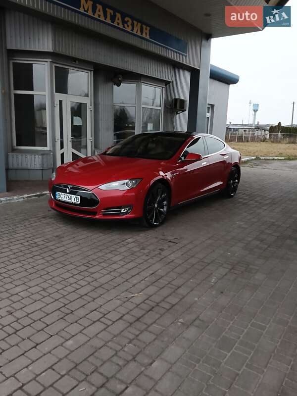 Лифтбек Tesla Model S 2013 в Львове фото Лифтбек Tesla Model S 2013 в Львове
