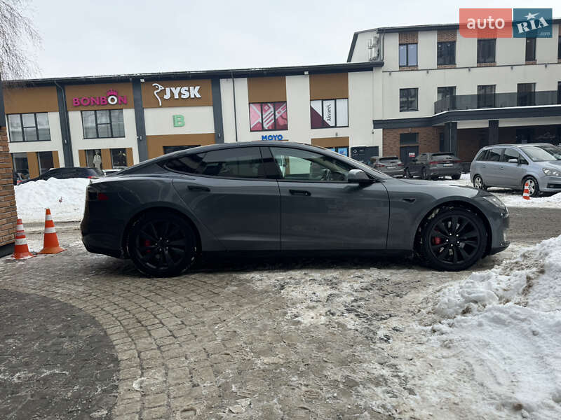 Лифтбек Tesla Model S 2014 в Коломые
