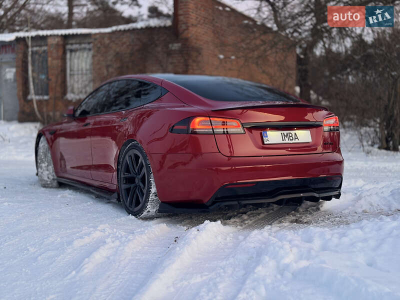 Лифтбек Tesla Model S 2022 в Днепре