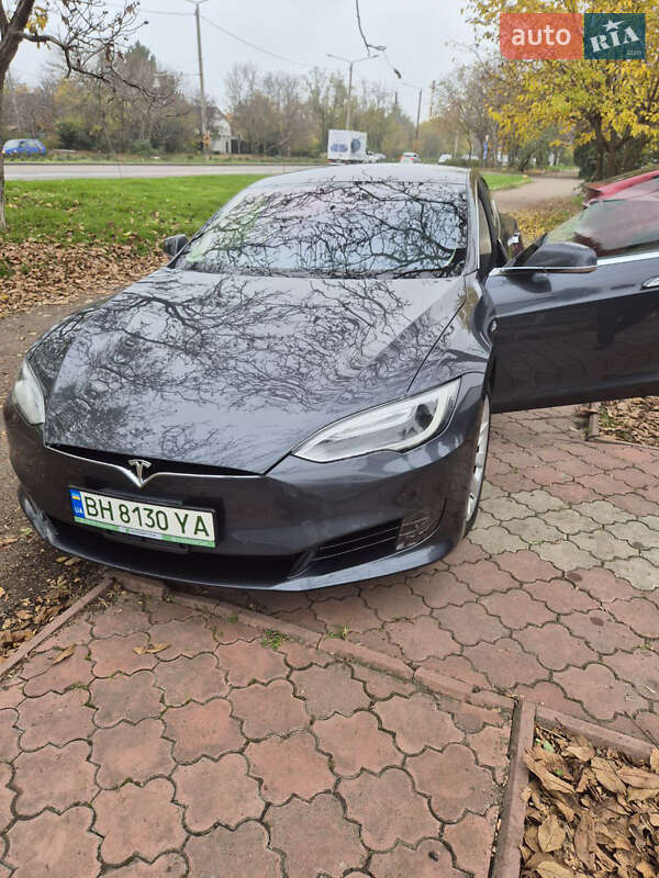Ліфтбек Tesla Model S 2017 в Одесі фото 2 Ліфтбек Tesla Model S 2017 в Одесі