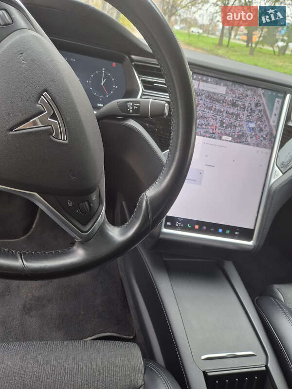 Ліфтбек Tesla Model S 2017 в Одесі фото 9 Ліфтбек Tesla Model S 2017 в Одесі