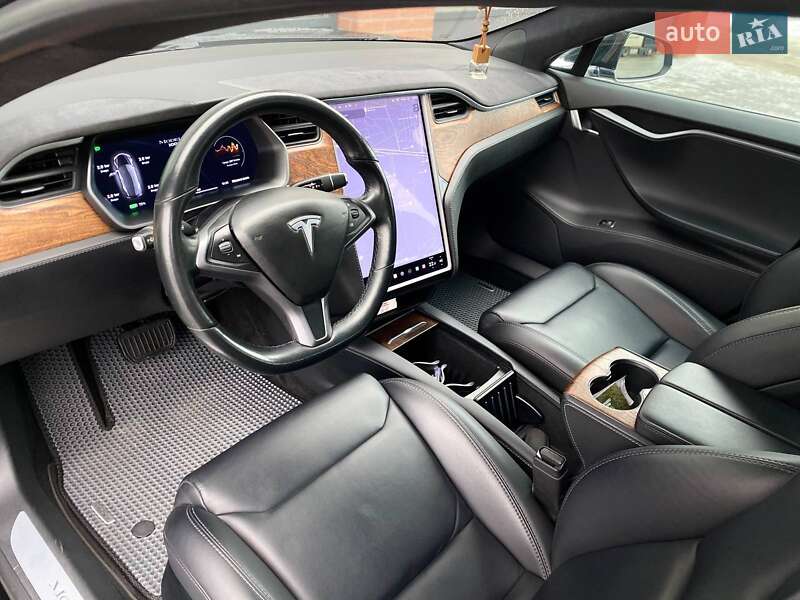 Лифтбек Tesla Model S 2019 в Киеве фото 26 Лифтбек Tesla Model S 2019 в Киеве